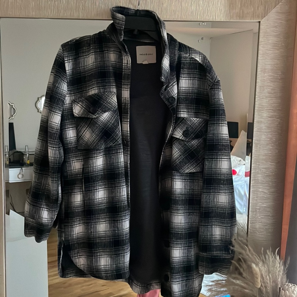 Black & White Flannel Jacket With Pockets